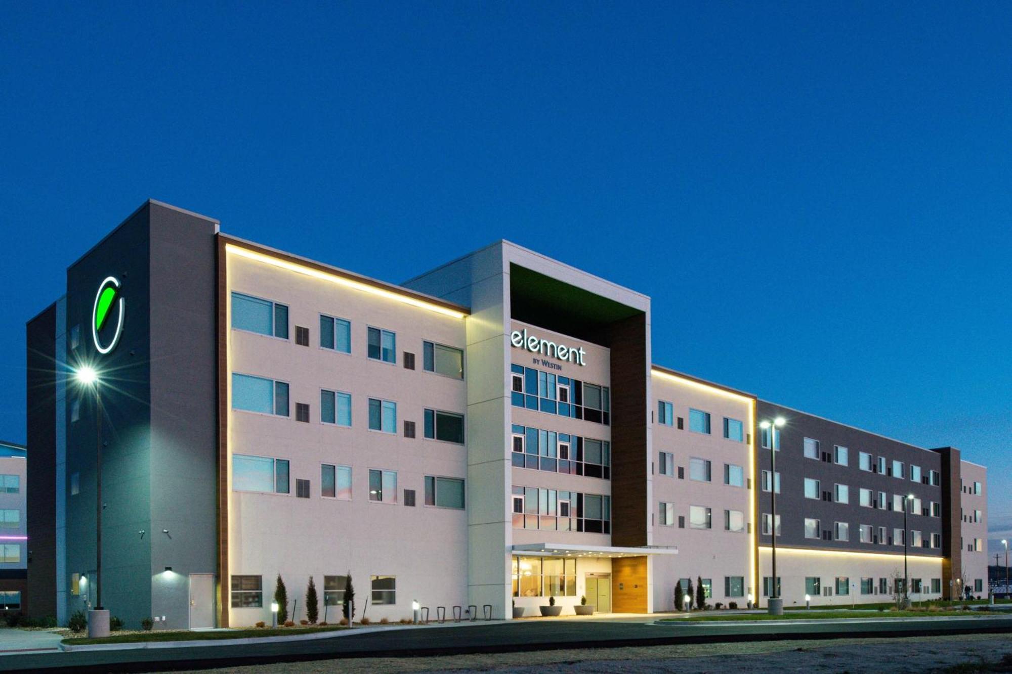 Hotel Element North Kansas 3*